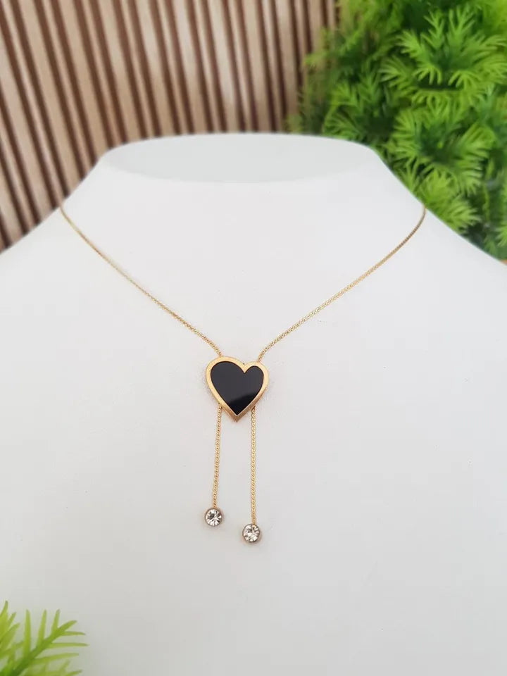 Black Onyx Heart Charms Pendant