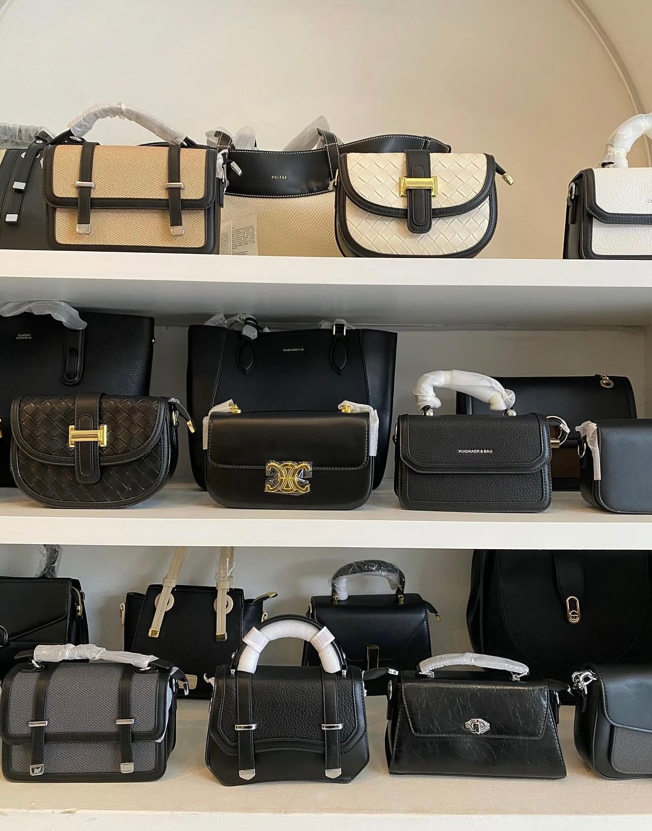 HANDBAGS
