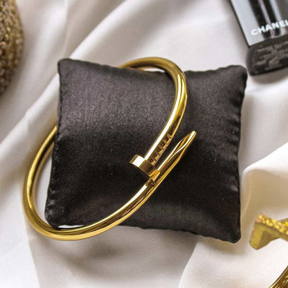 Luxury Gold Nail Bangle