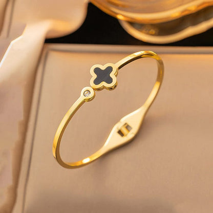 Lucky Clover Hinged Bracelet With Stone