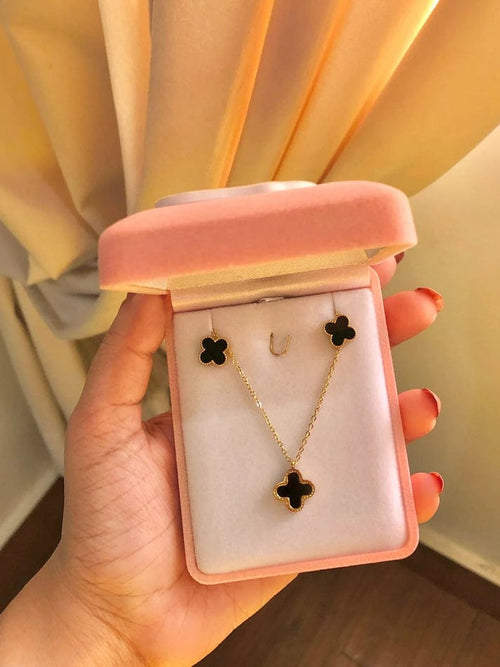 Alhambra-Style Clover Necklace With Ear Rings