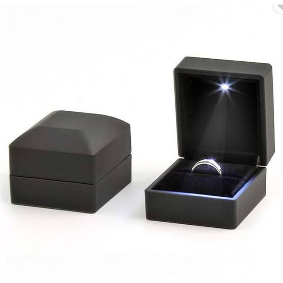 Luxury LED Light Ring Box