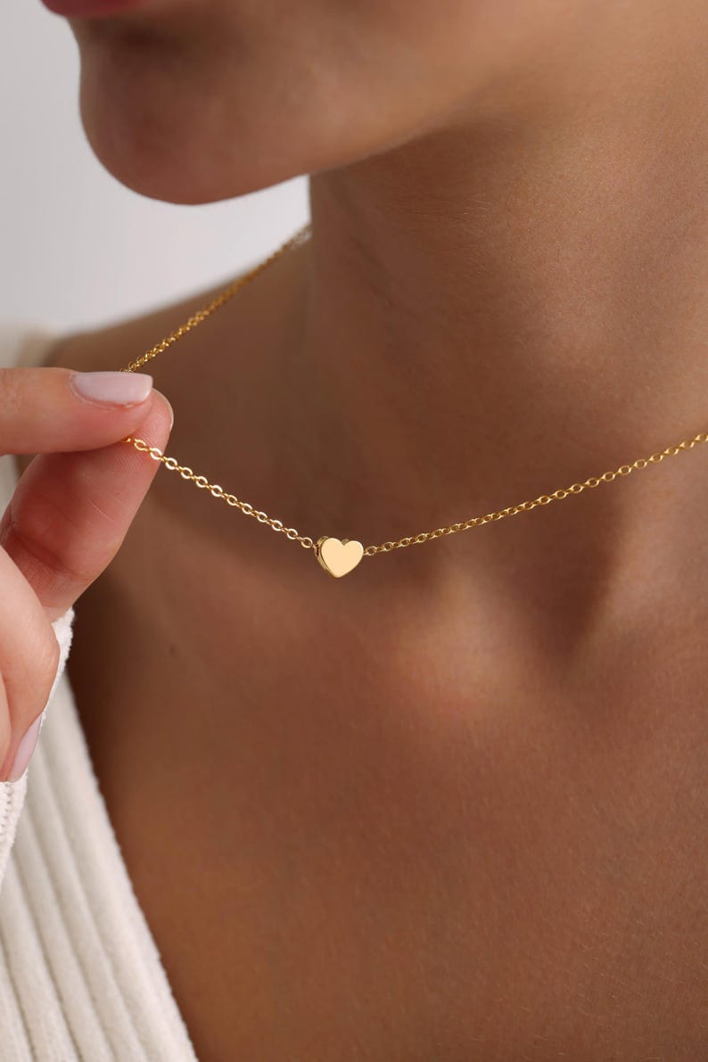 Natural Mother-of-Pearl Heart Necklace