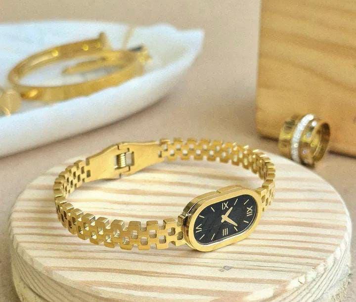 Snake Shape & Noir Watch Dial Handcuff