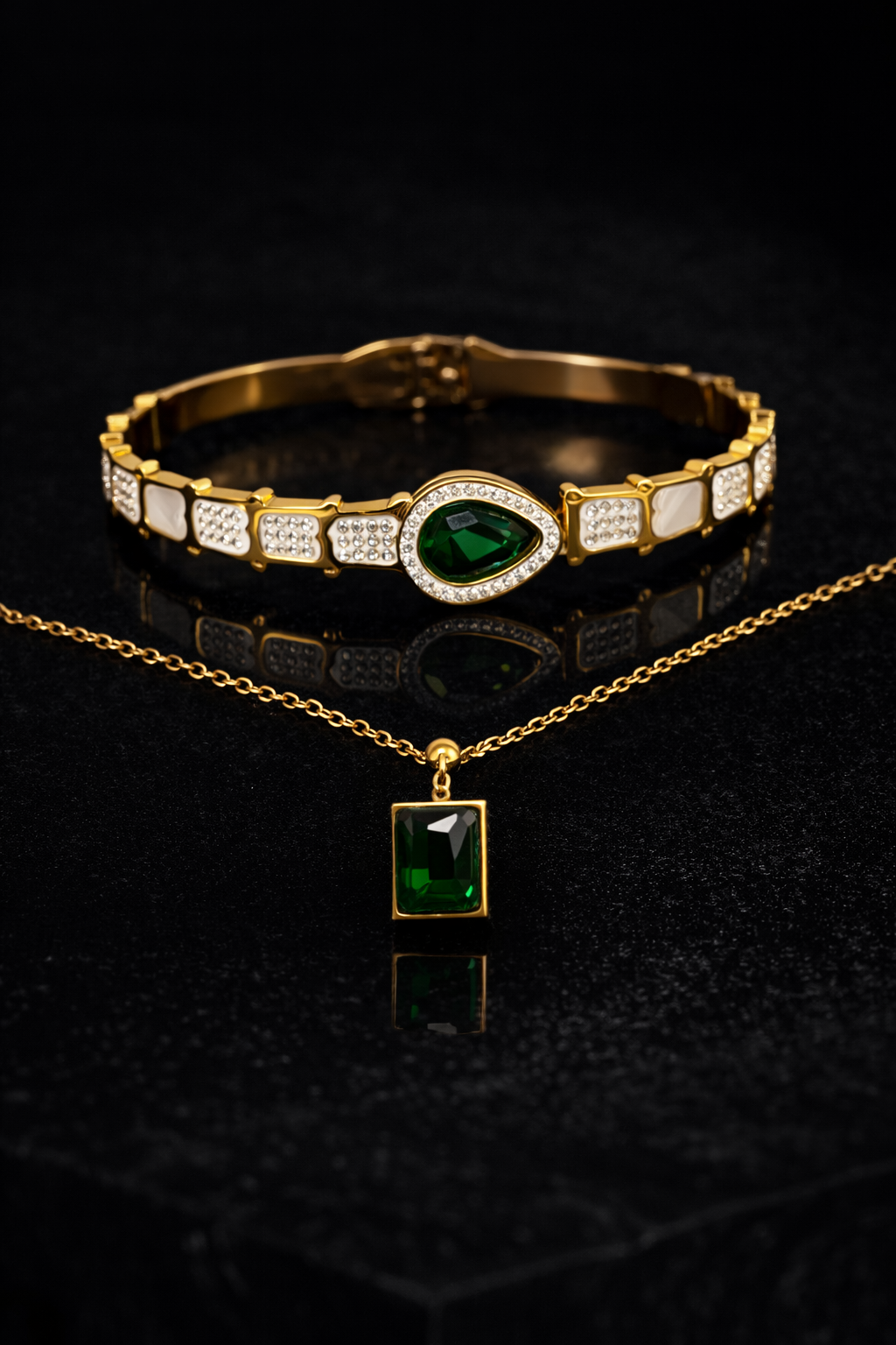 Royal Luxe Signature Bracelet & Pendant Set